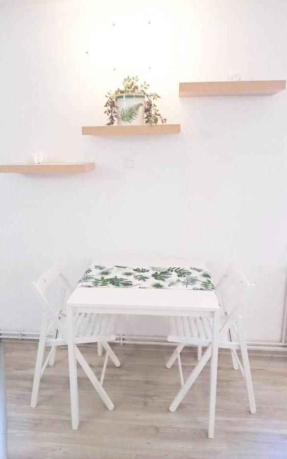 Stardust Apartman Печ Екстериор снимка