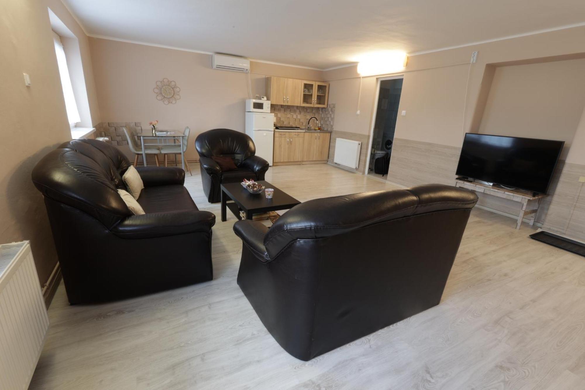 Stardust Apartman Печ Екстериор снимка